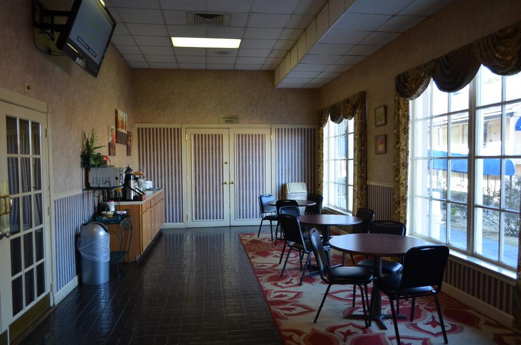 Travel Inn Homewood Luaran gambar