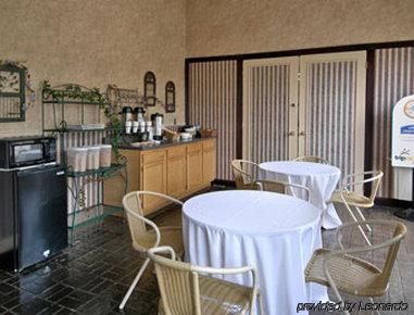 Travel Inn Homewood Restoran gambar
